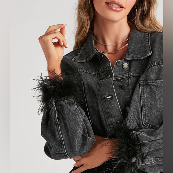 NWOT Windsor Here to Standout Marabou Sleeve Denim Jacket - Picture 3 of 4